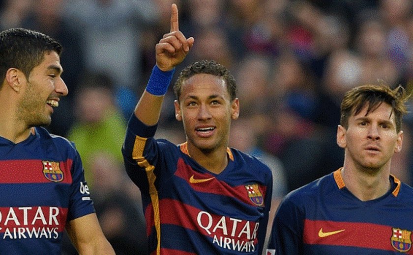 Neymar faz dois, dá presente para Messi, e Barcelona goleia a Real Sociedad