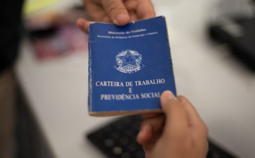 Maceió tem a maior retomada do Brasil no saldo de empregos