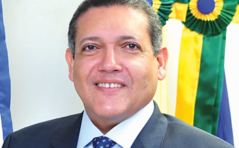 Insatisfação com presidente se resolve na urna e não com impeachment, diz Kassio