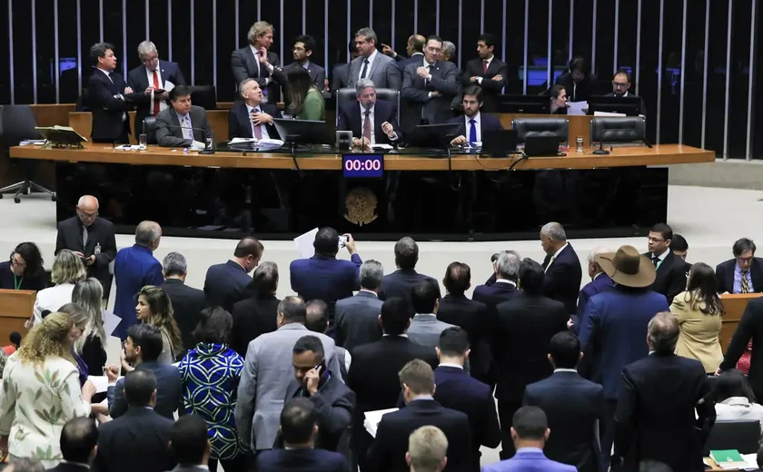 Tributária: Ninguém tomou decisão, vamos decidir agora, com bancadas e líderes, diz Benevides