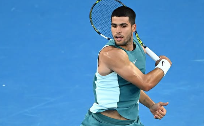 Alcaraz lamenta chance de bater sérvio: 'Não poderia deixar Djokovic voltar para o jogo'