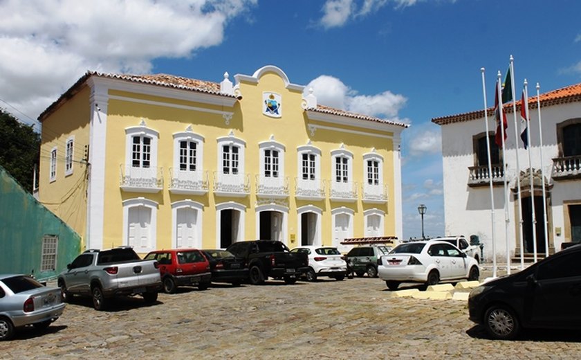 Prefeitura de Penedo decreta ponto facultativo no dia 2 de maio; veja o que abre e o que fecha
