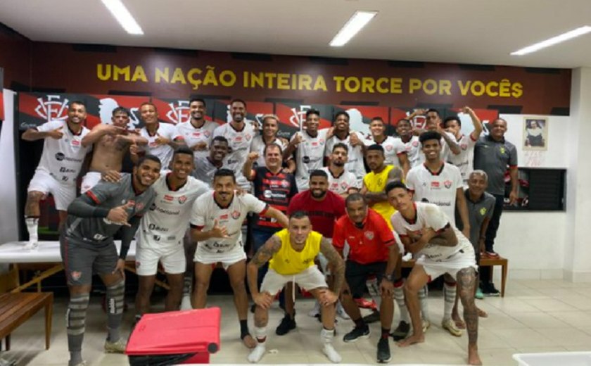 Vitória faz gols no fim, elimina Glória-RS e fecha a 2ª fase da Copa do Brasil