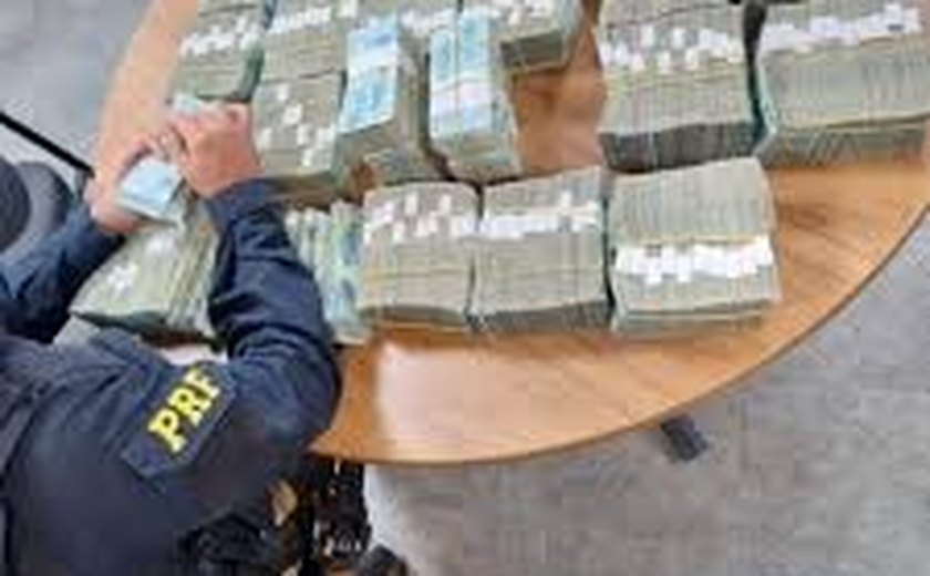 PF apreende R$ 1,5 milhão em Congonhas