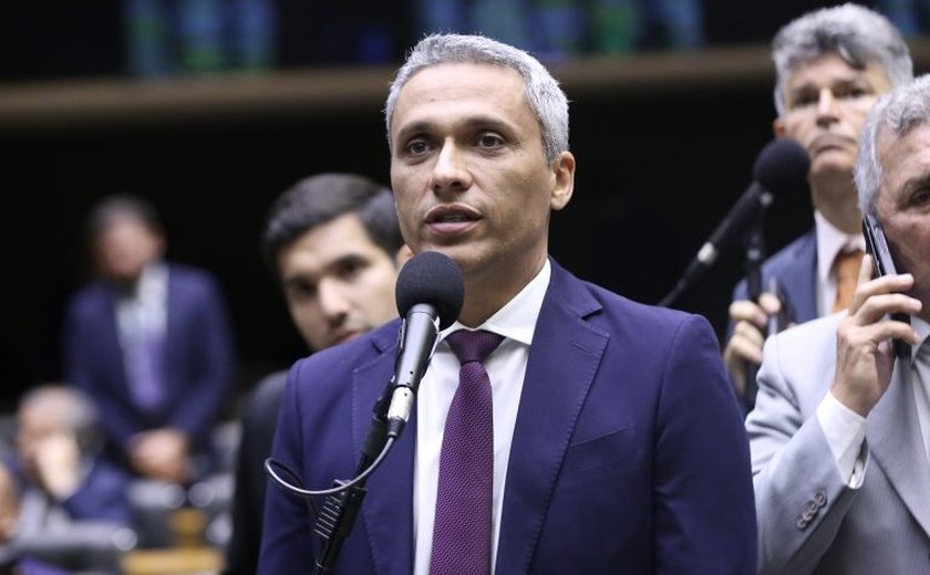 Comissão aprova competência do Legislativo para decidir sobre bloqueio de perfis de parlamentares em redes sociais