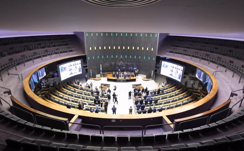 Câmara aprova urgência de projeto que equipara aborto após a 22ª semana a homicídio