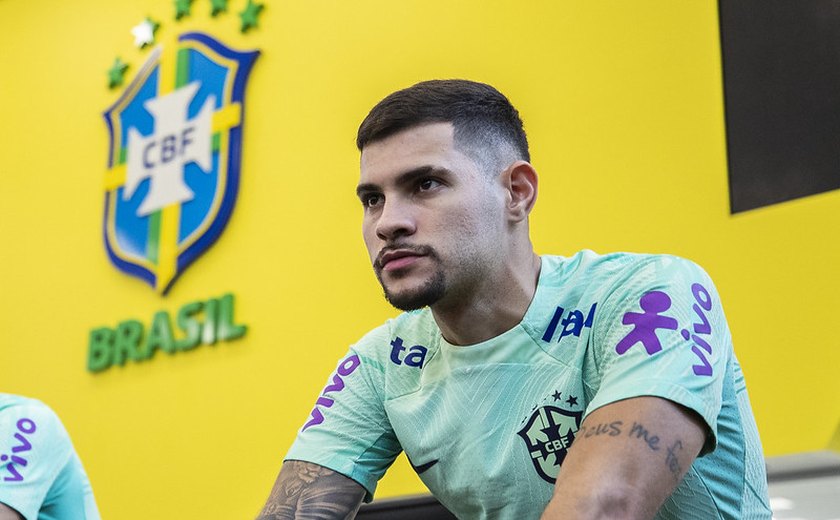 Bruno Guimarães critica Conmebol por suspensões: 'Tem coisa mais importante para se preocupar'