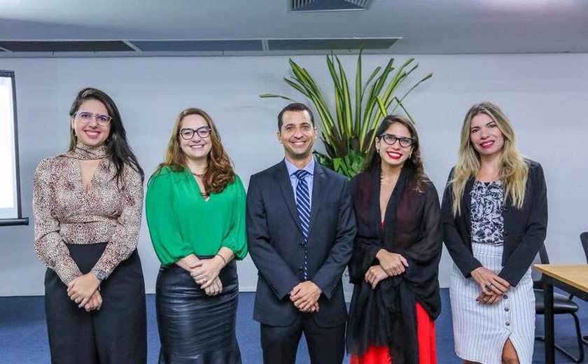 Judiciário treina equipe da Primeira Infância sobre entrega legal