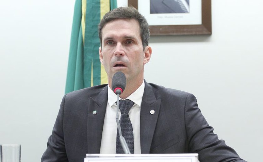 Debatedores destacam importância de atletas participarem das decisões de entidades esportivas