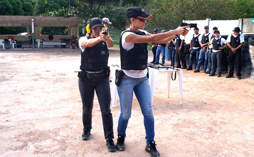 Apocal promove curso de operador de pistola