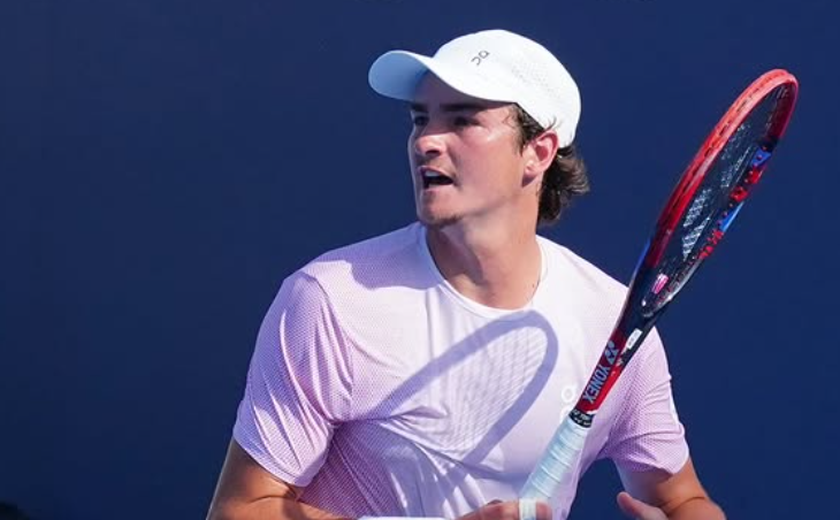 João Fonseca passa mal em quadra, mas vence na estreia no US Open e supera marca de Nadal