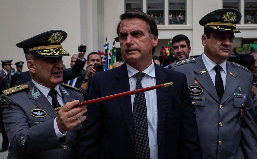 Bolsonaro é o 3º militar eleito pelo voto direto