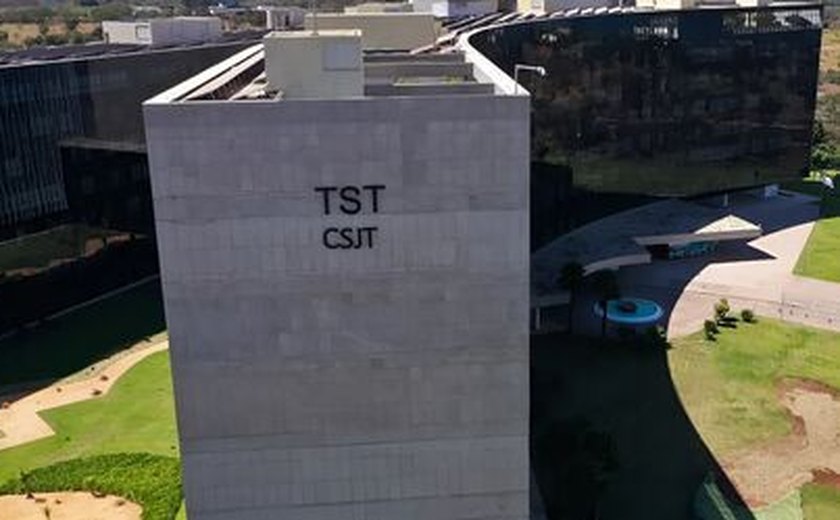 Relator do TST vota para aplicar reforma trabalhista em contratos desde 2017