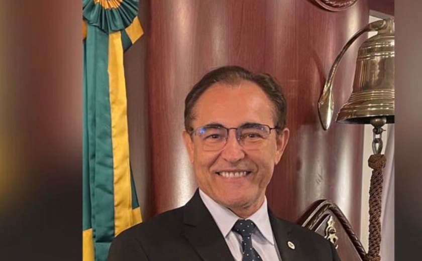 Academia Alagoana de Letras se fortalece com a chegada de Claudemiro Avelino