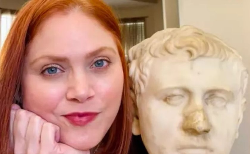 Mulher compra busto em brechó e descobre que é uma peça romana de dois mil anos
