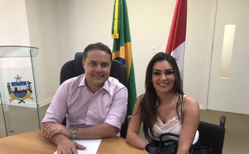 Deputada Thaise Guedes tem reunião política com governador Renan Filho