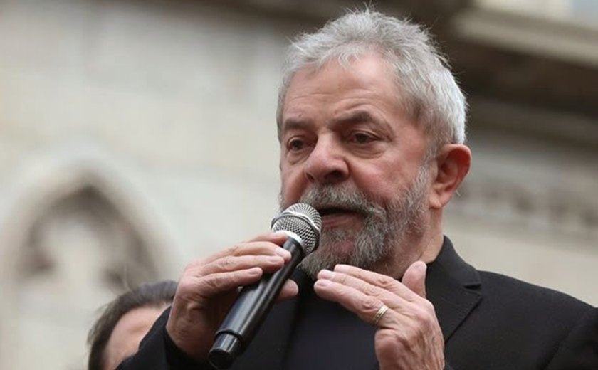 Com presença de Lula, PT lança campanha para financiar o partido