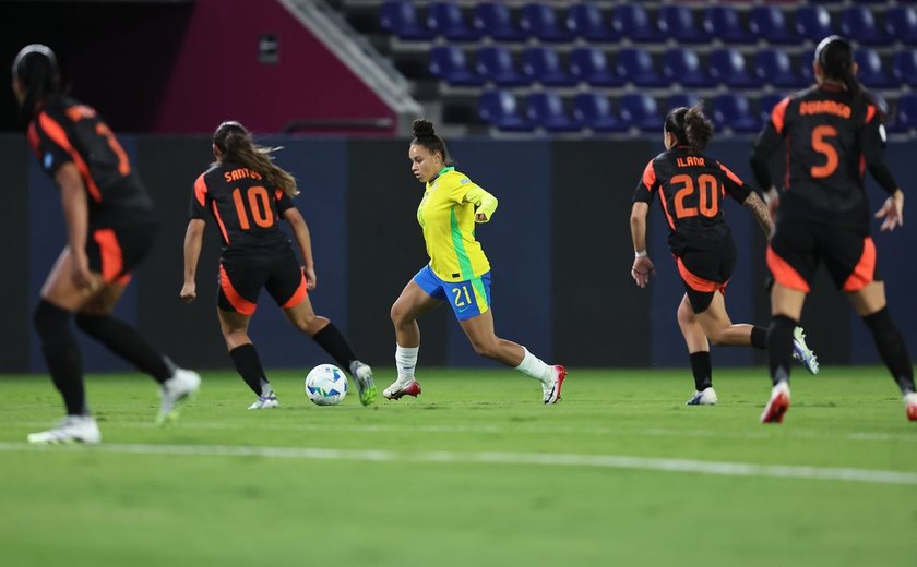 Com 10, Brasil segura a Colômbia e avança em 1º na Copa América