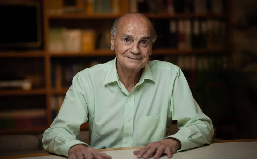 'Roda Viva' entrevista Drauzio Varella nesta segunda-feira; veja a bancada