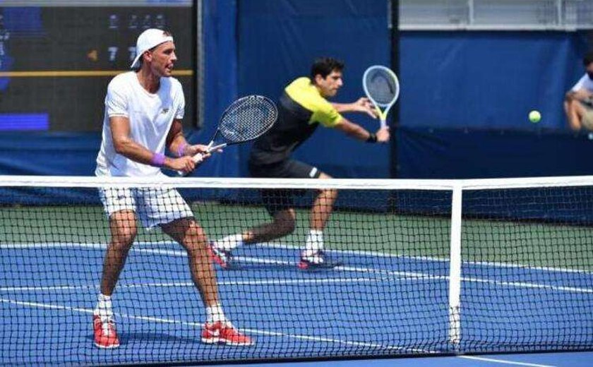 Em duelo de brasileiros, Melo supera Soares e estreia com vitória em Nova York