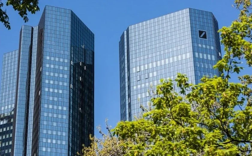 Deutsche Bank lucra mais que o esperado, mas provisões decepcionam