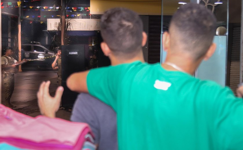 Bope simula crise com reféns no centro de Maceió durante curso de negociação policial