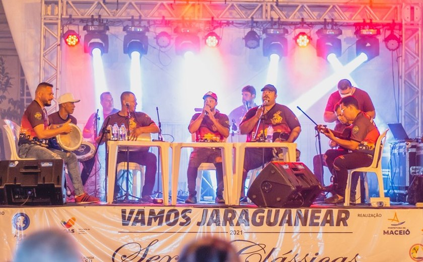“Vamos Jaraguanear com Sextas Clássicas” leva diversidade musical para a Praça Dois Leões