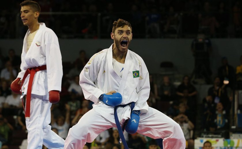 Douglas Brose vai à final do Mundial de Karatê e pode ser tricampeão
