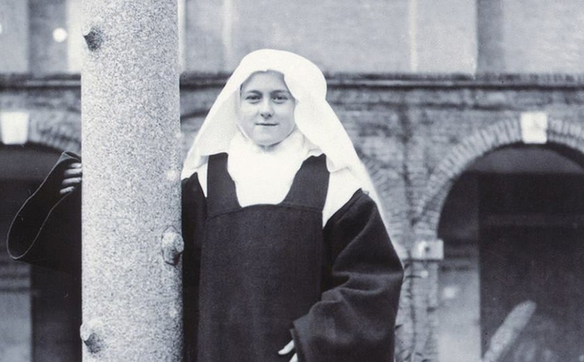 Dia de Santa Teresinha: história, oração e novena milagrosa