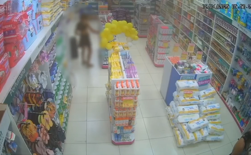 Mulher é presa suspeita de cometer ao menos oito furtos em Santana do Ipanema