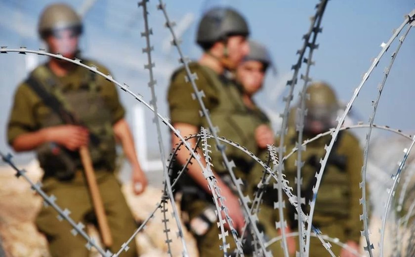 'Orgulho' e 'medo': soldados israelenses mobilizados perto da fronteira com Gaza enfrentam a expectativa de envio ao front