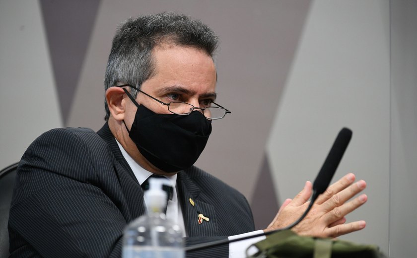 Franco: nunca se discutiu na área técnica da pasta ideia de imunidade de rebanho