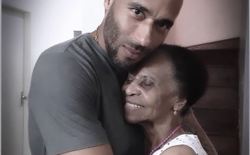 Filho de Pelé, Edinho lamenta morte de Dona Celeste: 'Descanse em paz, vó'