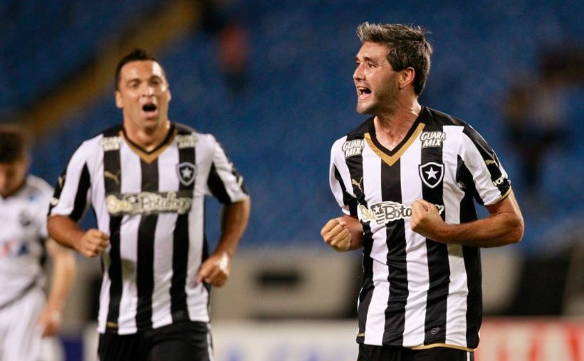 Botafogo e Grêmio iniciam disputa na Libertadores