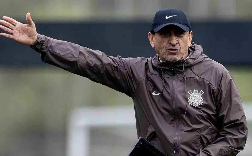 Ramón Dìaz faz 1º treino tático e terá volta de Garro na estreia no Corinthians