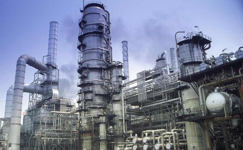 Refinaria Warri da Nigéria retoma operações após uma década de paralisação