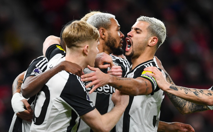 Newcastle vence, assume 5º lugar no Inglês e aumenta a crise do Manchester United