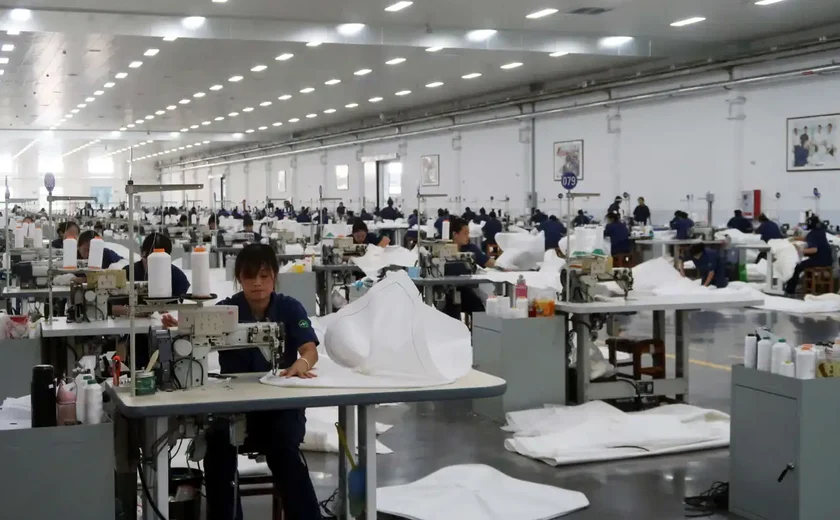 PMI de serviços da China cai a 51,2 em junho