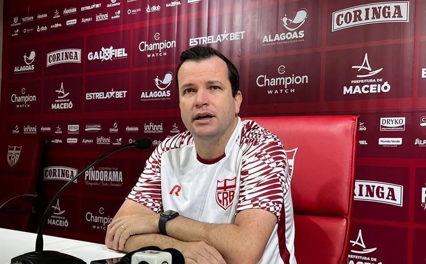 Após nova derrota, Daniel Paulista deixa o comando técnico do CRB