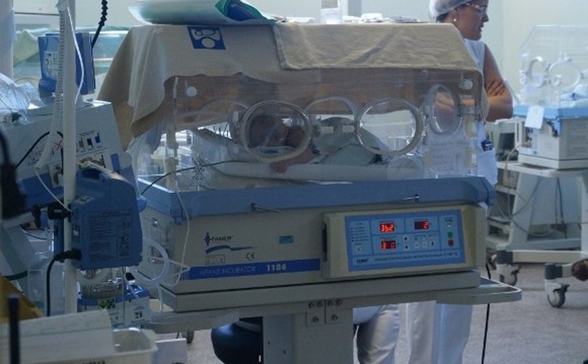 HGE realiza primeira cirurgia em bebê transferido da Santa Mônica