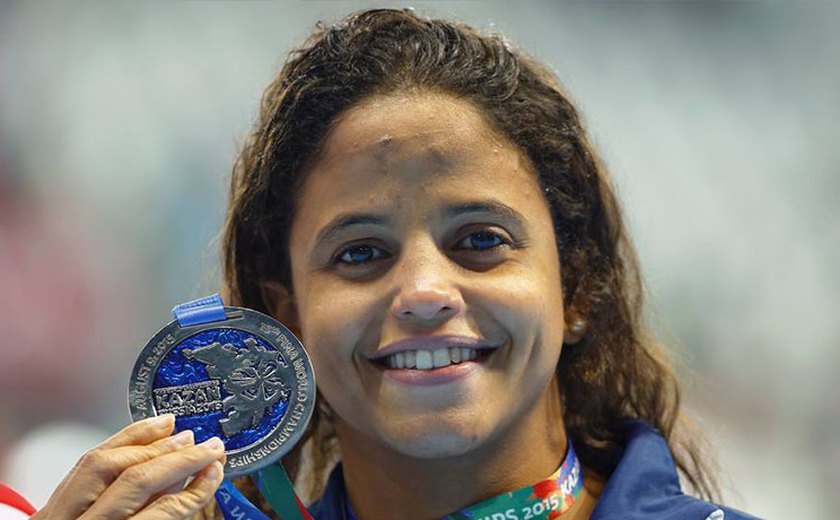 Etiene conquista 1ª medalha da natação feminina em Mundiais