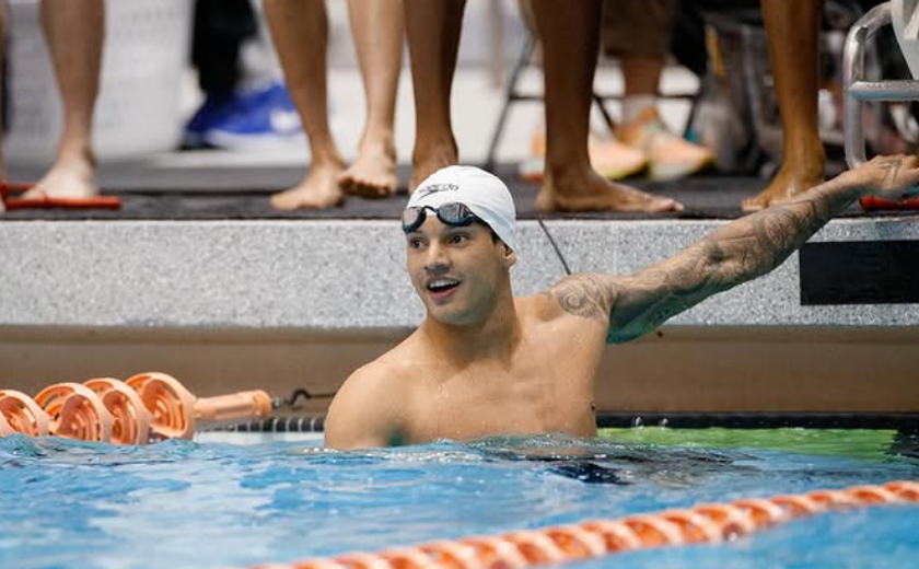 Caribé fatura prata e celebra 2ª medalha no Mundial de Natação de piscina curta