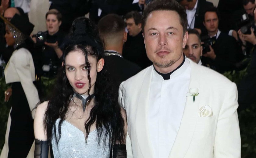 Elon Musk e Grimes se separam após 3 anos, diz site