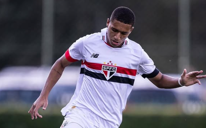São Paulo anuncia a renovação com o atacante Henrique até 2028