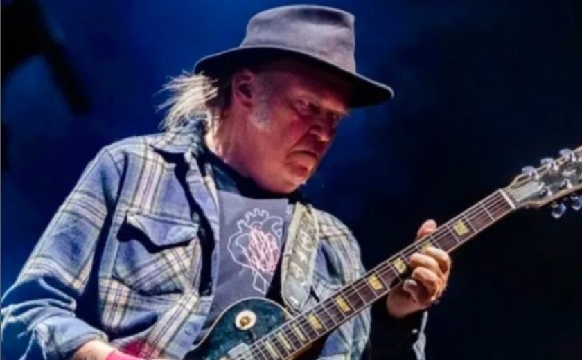 Neil Young recusa Festival de Glastonbury por causa de 'controle da BBC'