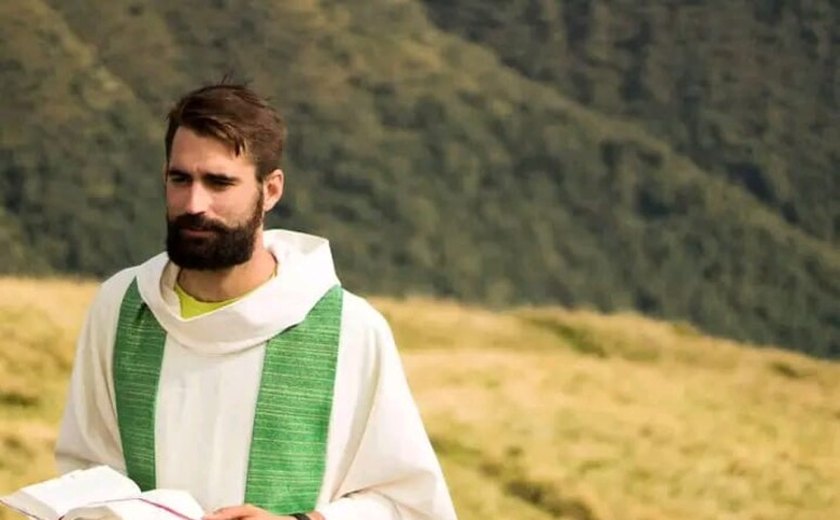 Suicídio de padre de 35 anos choca comunidade católica na Itália