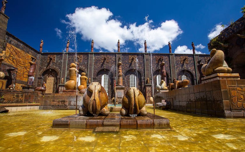 Parque de Esculturas Francisco Brennand reabre ao público