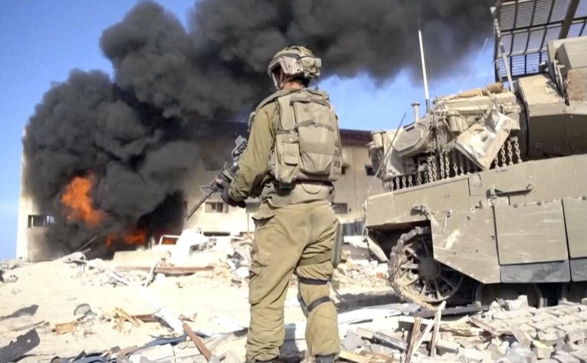 Ataque israelense mata mais de 100 na Faixa de Gaza
