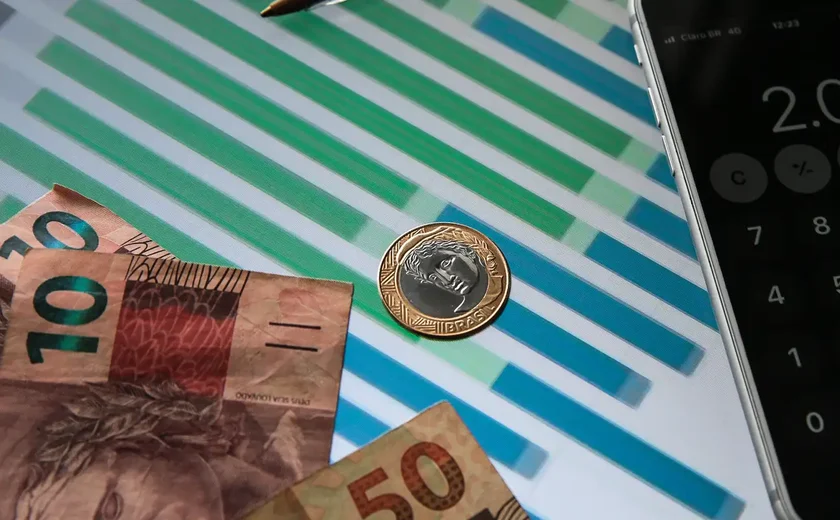 PIB sobe a maior patamar da série histórica, mas FBCF está 15,1% abaixo do pico