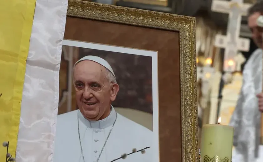Quem são os outros papas sepultados na mesma Basílica escolhida por Francisco?